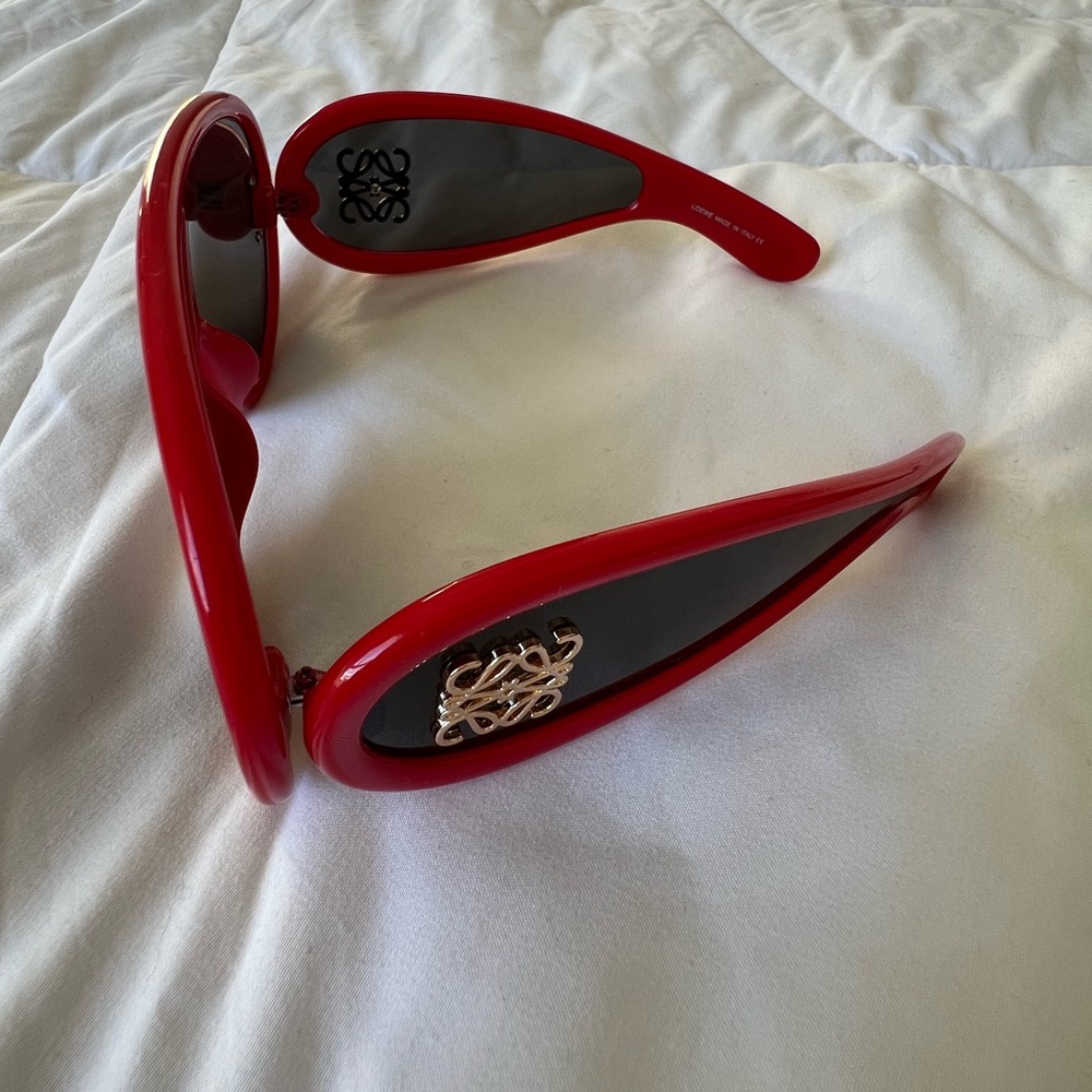 Loewe Paula’s Ibiza wave Red sunglasses - Picture 8 of 17